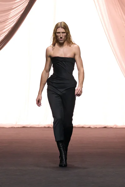 Look 30